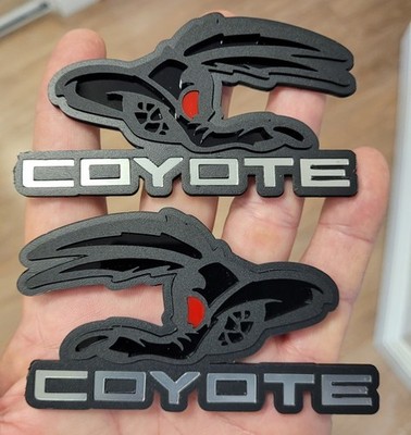 Coyote Silver Racing Emblem Angry Aggressive Fender Badge Fits Ford Mustang Pair