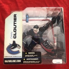 Mcfarlane NHL Series 5 Dan Cloutier blue  jersey Vancouver Canucks