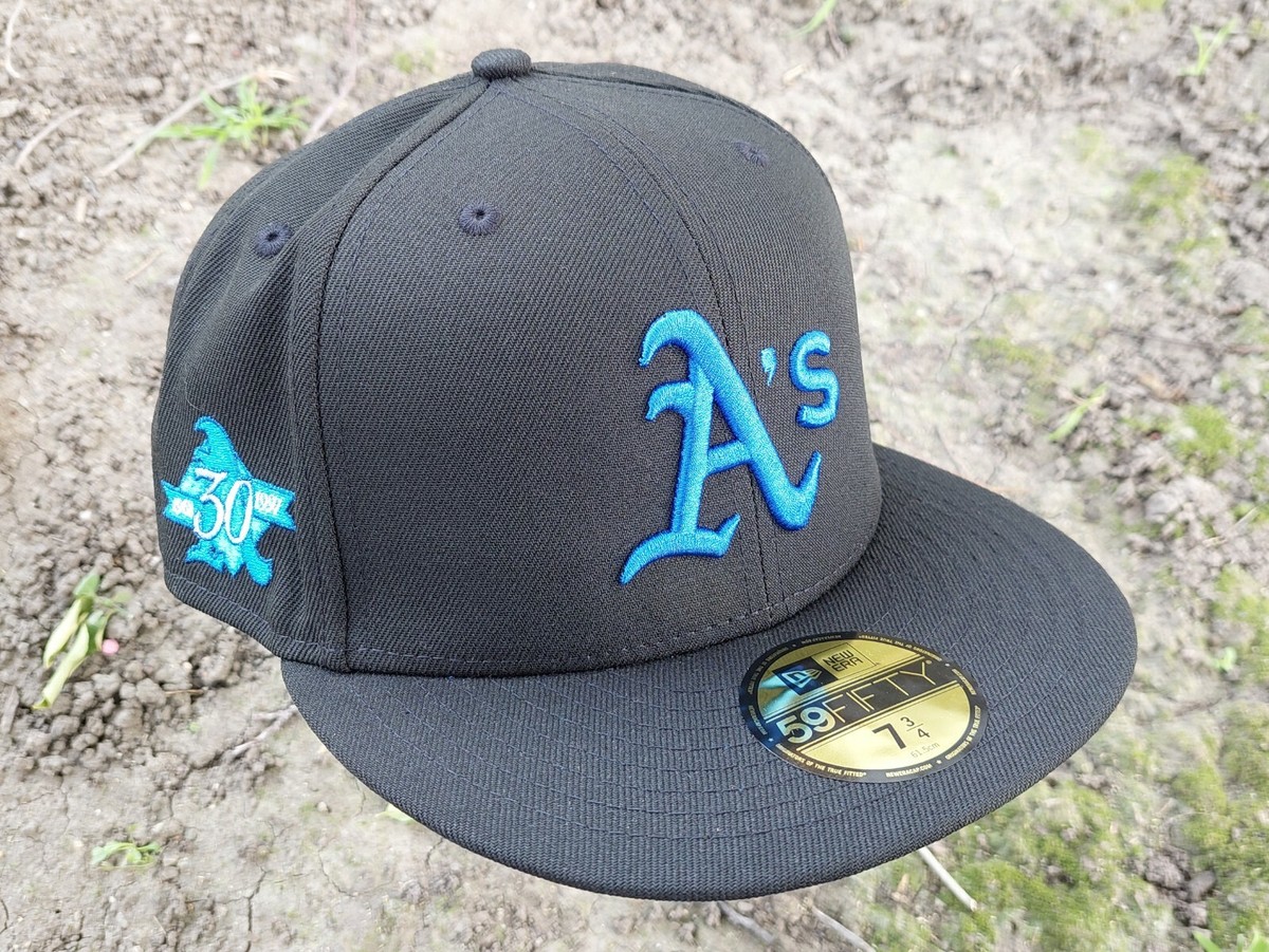 New Era Oakland A's 59FIFTY キャップ 7 3/4 Oakland Athletics Metallic Logo 50 Years 59Fifty New Era Hat