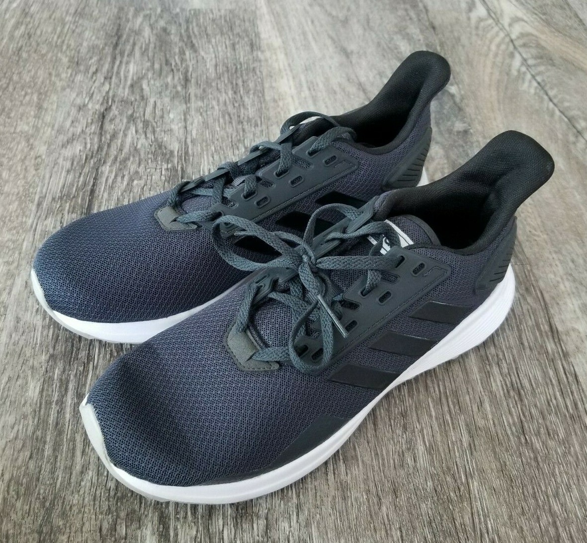 Women\u0026#039;s ADIDAS Duramo Size 8.5 B75990 Grey Athletic Shoe - Pre Owned  Excellent | eBay