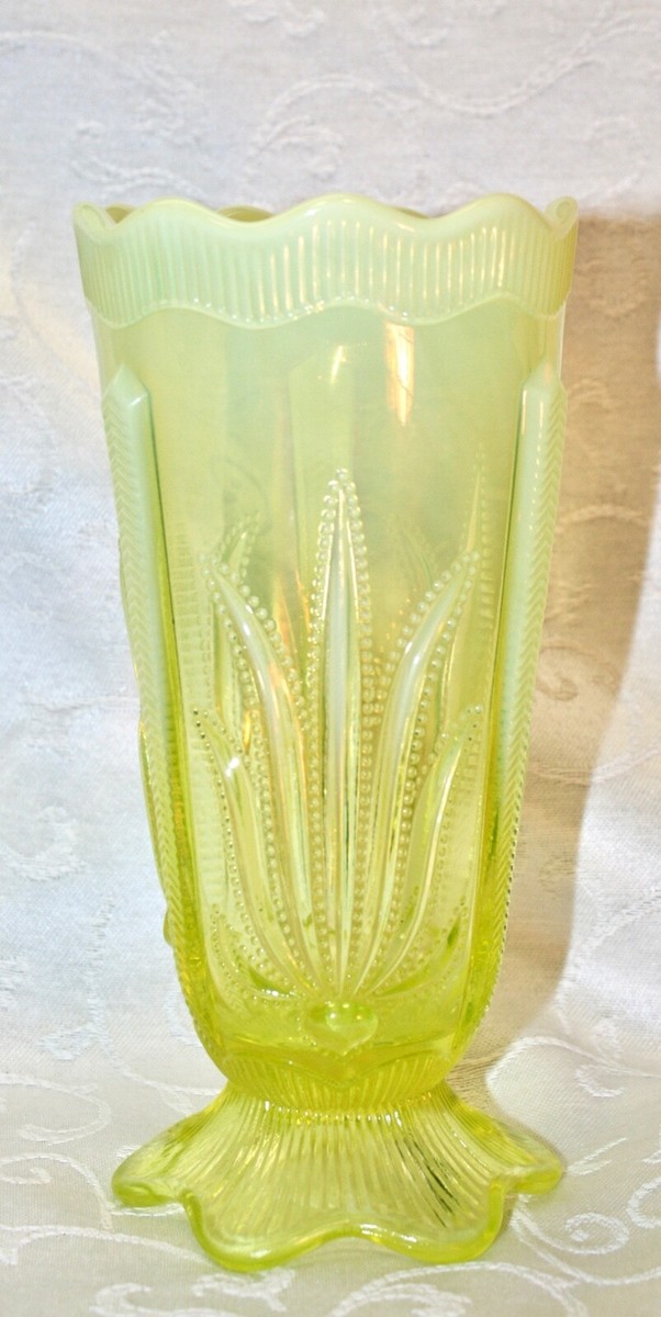 Fenton, Vase, Cactus Topaz Opalescent, Topaz Opalescent