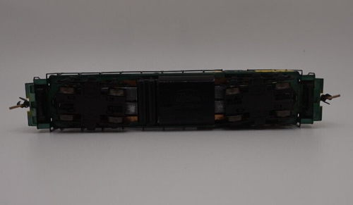 Atlas N Scale GP-7 Locomotive - Chicago & North Western #1518 - Picture 5 of 7