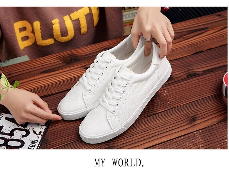 Men's Casual Sneaker Shoes Soft Leather 100% New 2021 Trending Fashion For  Gents
