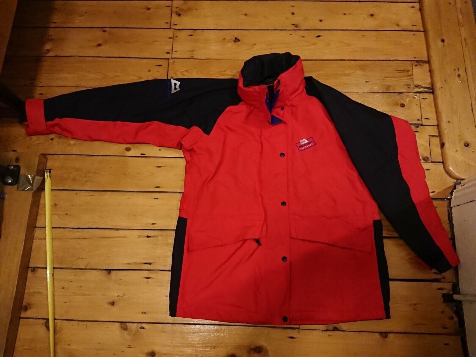 Mountain Equipment Goretex Jacket Red Black Womens Size 14 Vtg Retro