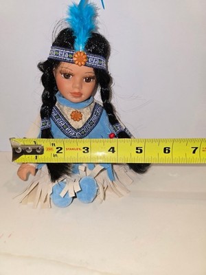 Vintage Kinnex ''Little Cubs'' Indianer Porzellan Puppe.
