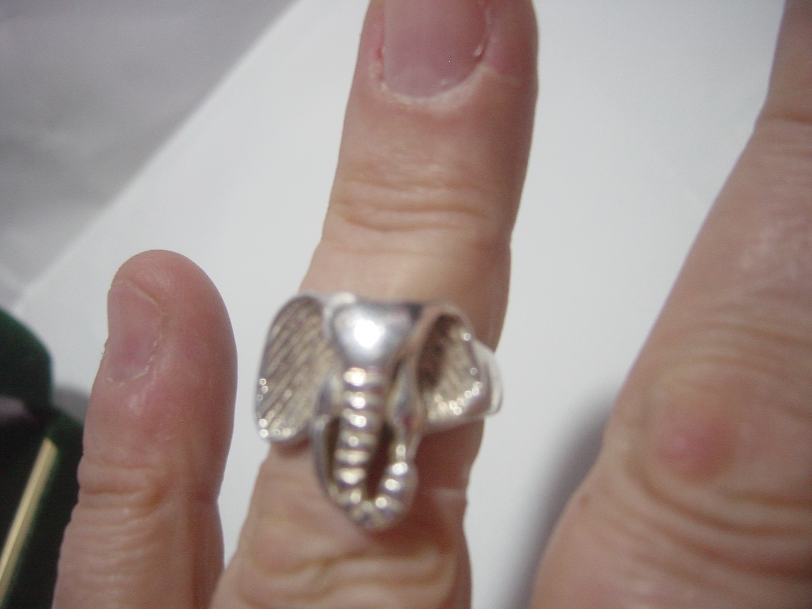 vintage solid silver -unusual elephant head ring-… - image 8