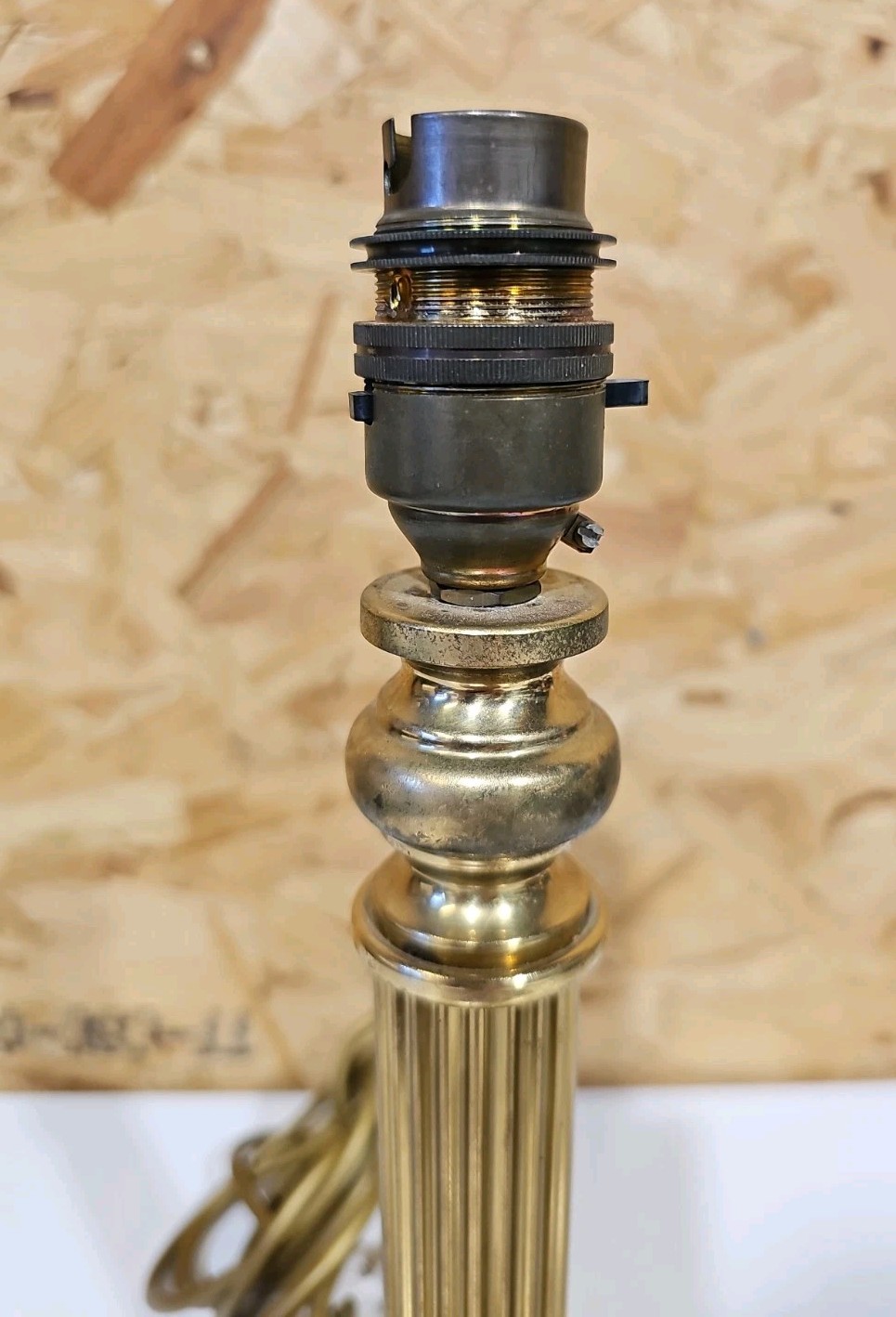 Vintage Brass Column Table Lamp 33cm Tall — image 2