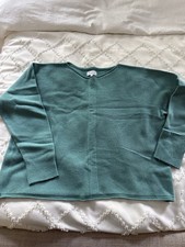 Women  s Green Knit Pullover Sweater Crew Neck Long Sleeve Solid Regular