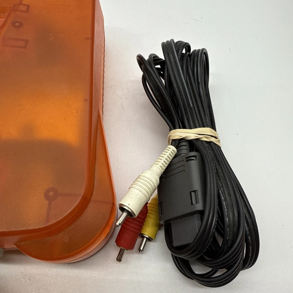 Consola Nintendo 64 - NUS-001 - Funtastic Fire Orange - N64 - ¡PROBADA Y FUNCIONANDO! Foto 4 de 4