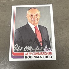 Topps 2017 Archives Rob Manfred #136 Autographed Baseball Trading Card B 