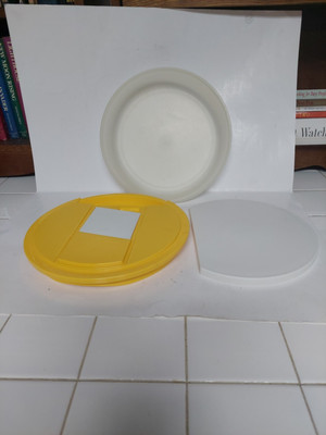  Tupperware Yellow White Grater 4 Piece Scraper Board Bowl #1894,1854, 1850,1831