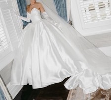 Demetrios White Satin Sweetheart Strapless Ball Gown Wedding Dress Train