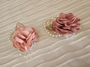 Girls Faux Floral - Pink Rose - Beaded Bracelets - Golf Leaf Accent
