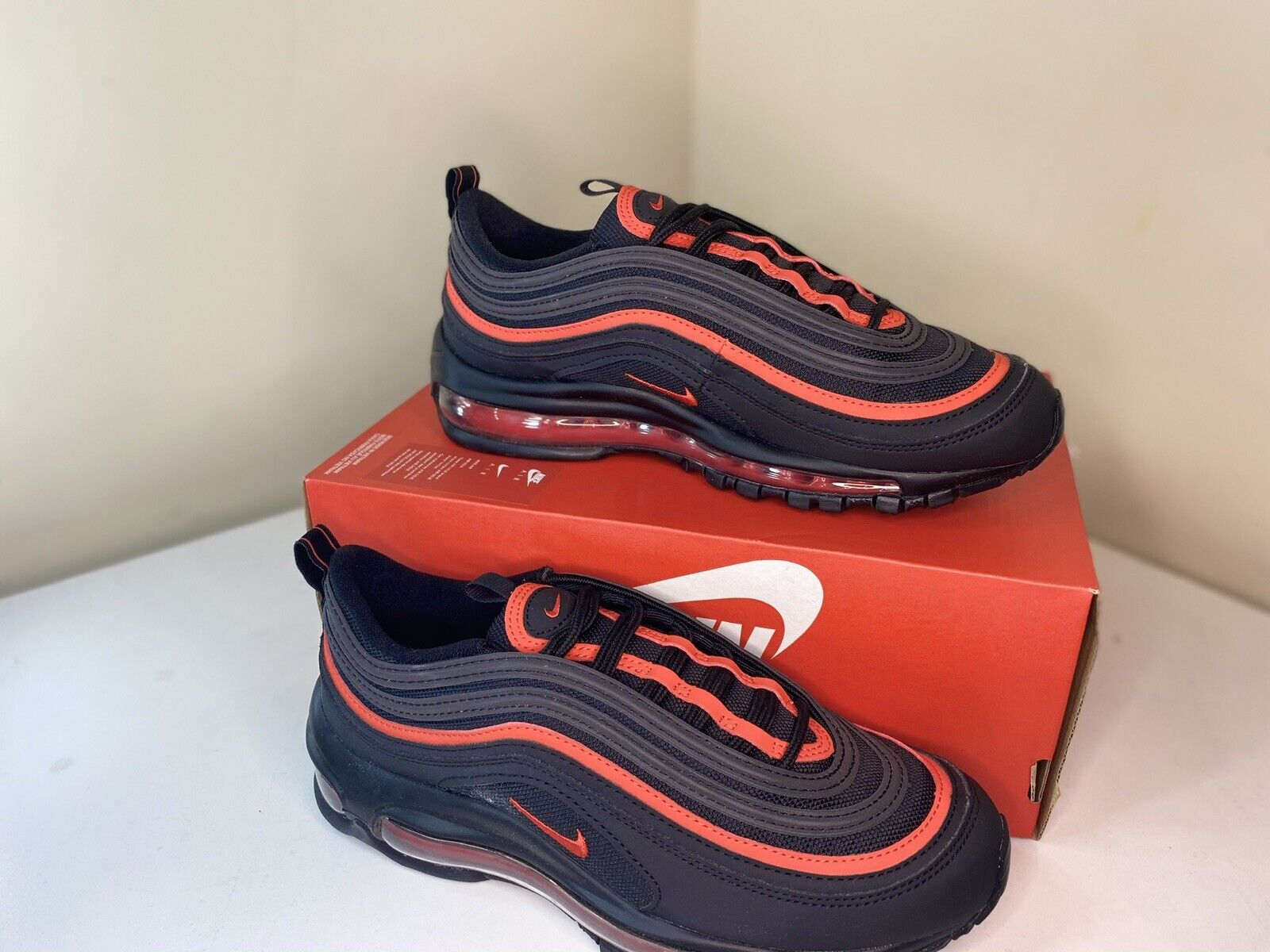 Nike Air Max 97 Black Chile Red Women’s Size 6.5 Retro Running Shoes Classic