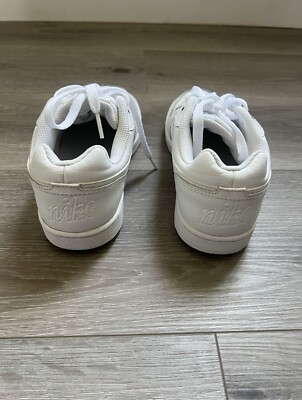 Nike Womens Ebernon Low White Sz 6 AQ1779 100 Fashion Shoes