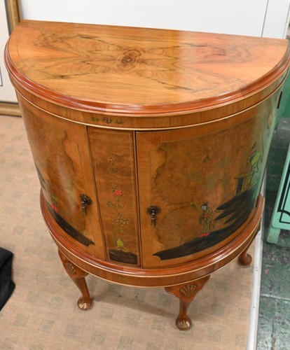 Queen Anne Side Cabinet Chinoiserie Walnut Chest Northampton Co