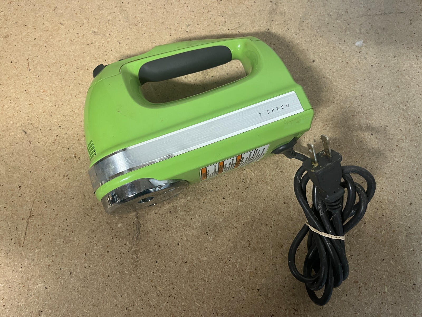 KitchenAid KHM7211QGA 7-Speed Hand Mixer in Green No Attachments  -image
