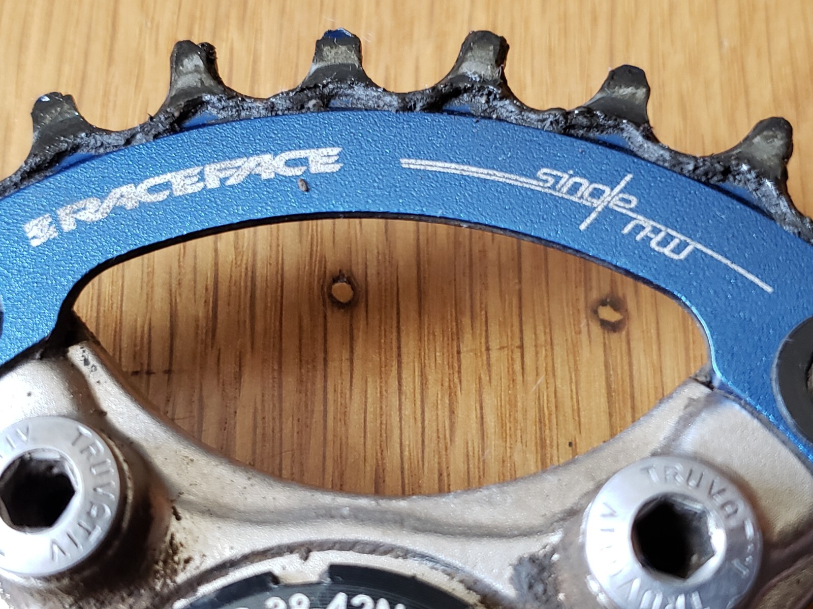 Truvativ Stylo TEAM Crankset, 175 mm arms, Race Face 32t chainring, mtb bike