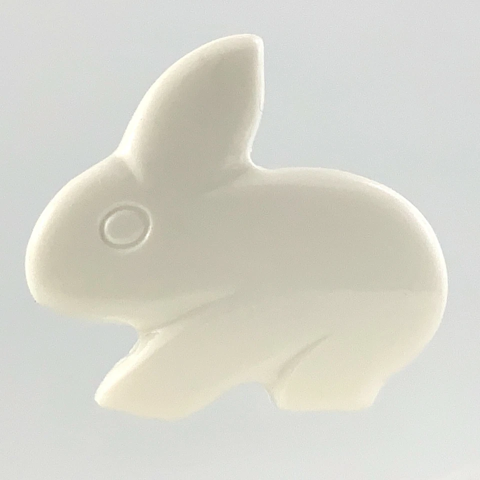 Vintage Molded Plastic White Bunny Garment Button .6in Set Of 6 Pattern 178B - Image 3 of 4