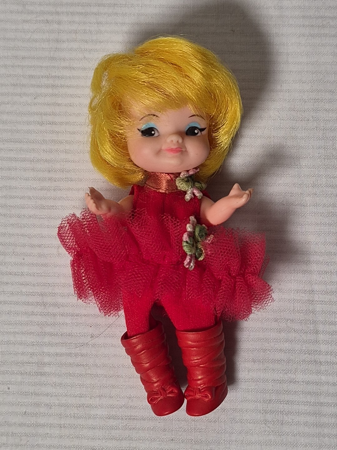 1969 Remco Betty Ballerina Finger Ding Doll Puppet Blonde with Boots