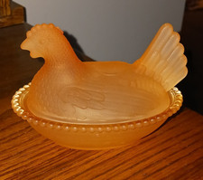 Hen on Nest Medium Frosted Peach