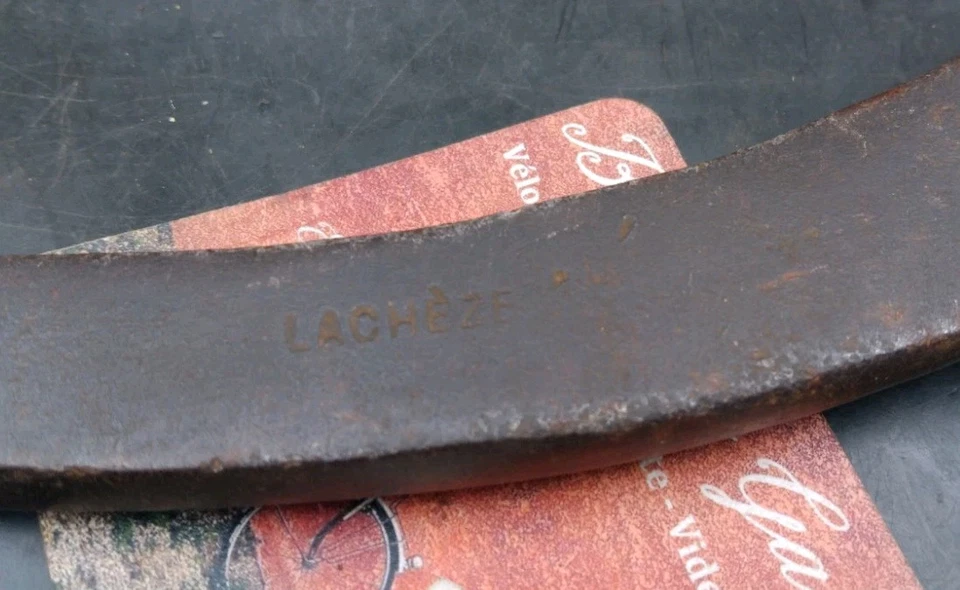 Ancienne clé à molette LACHEZE 30cm coudée outils old tool garage wrench 1930 - Photo 3/4