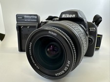 Nikon D40 Digital SLR Camera  AF-S DX Nikkor 18-55mm ED f/3.5-5.6g Lens