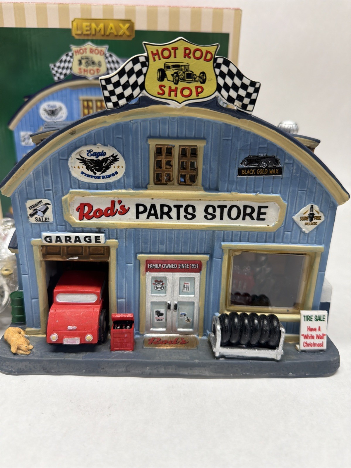 Lemax Holiday Village 2014 Rod's Parts Store # 45707 Christmas Village New