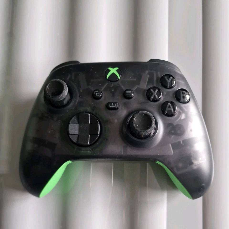 Microsoft Xbox 20th Anniversary Wireless Controller Boxed - *Never used* - Image 3 of 4