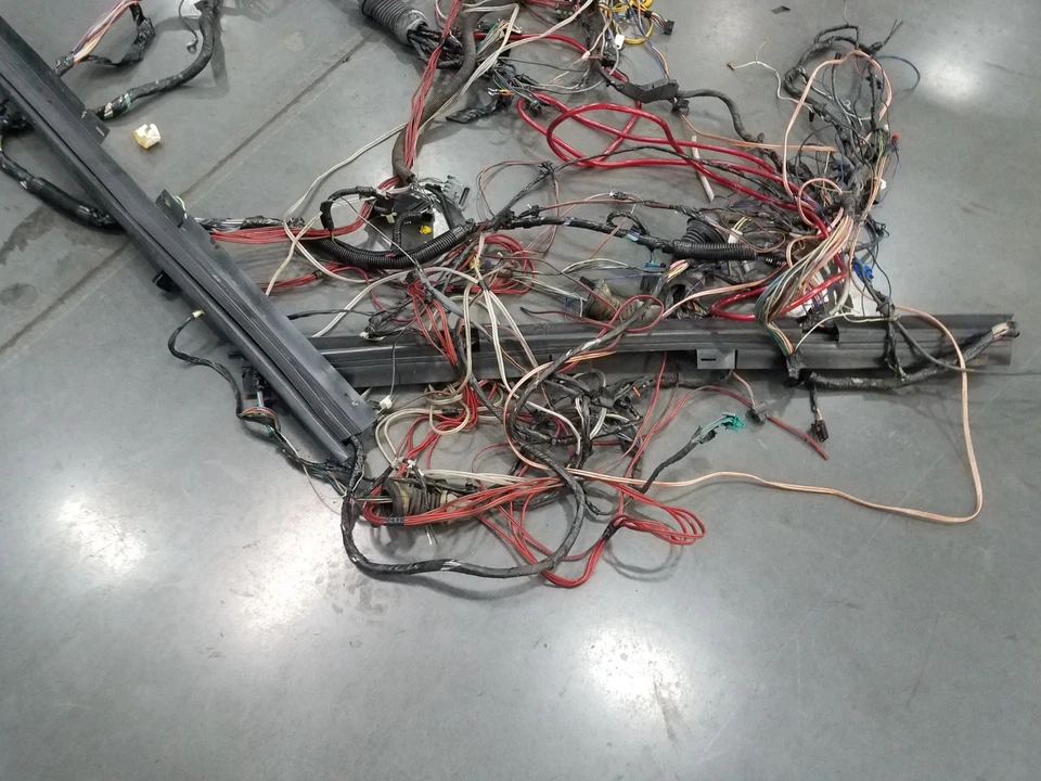 Chevy Impala SS 1996 sedán chasis arnés de cableado #8193 Q2 Foto 4 de 4