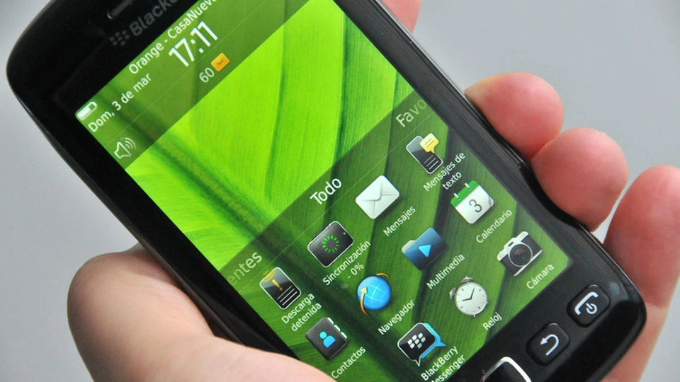 BlackBerry Torch 9860 Factory Unlocked 4GB 5MP International T-mobile AT&T GSM - Image 3 of 4