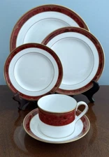 SPODE Bordeaux 5 Piece PLACE SETTING Plates Cup Saucer QUANTITY AVAILABLE