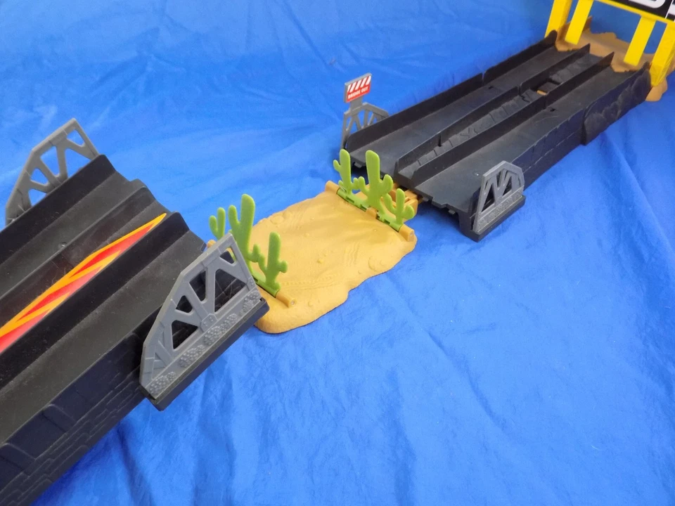 Disney Pixar CARS Ready Set Race XRS DRAG RACING Dragstrip Playset Tested 2018 - Image 3 of 4