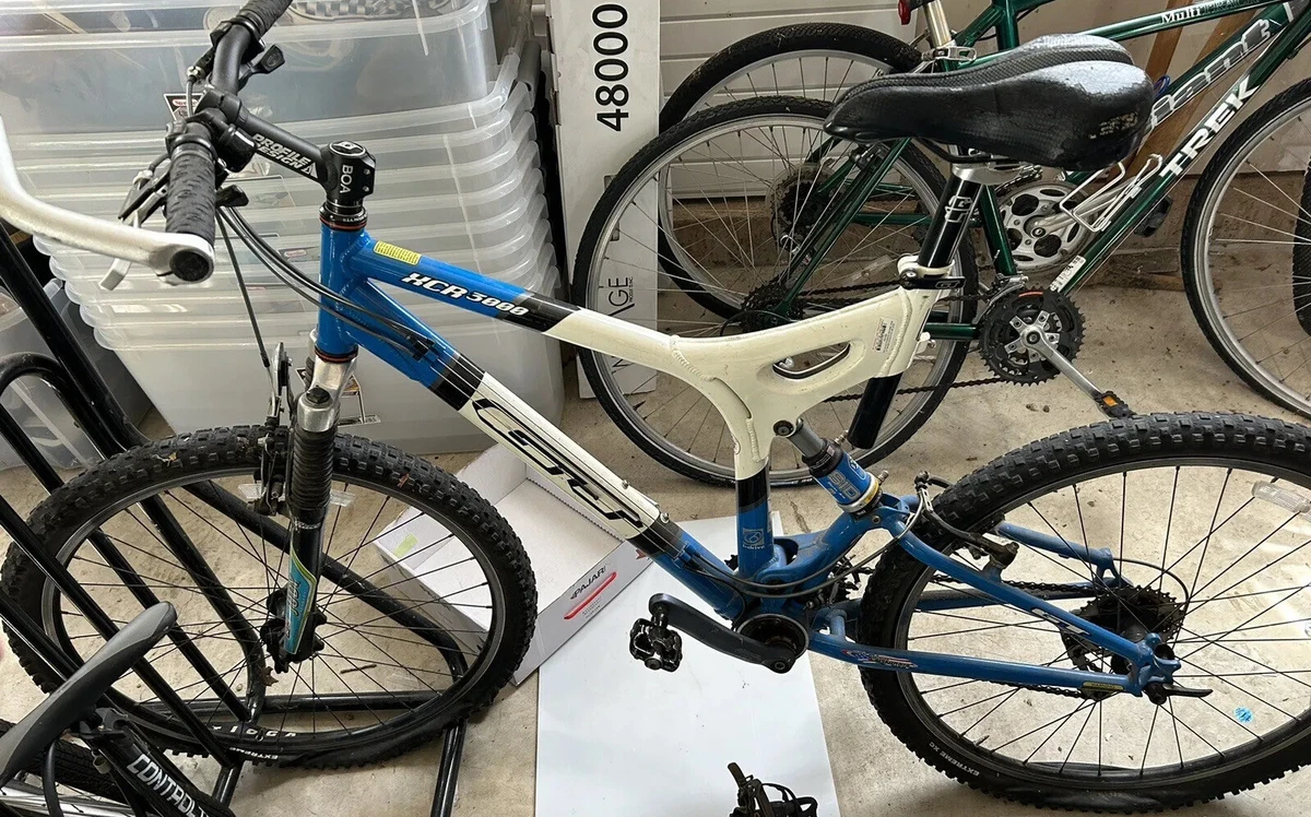 1999 GT XCR 3000 Full Suspension Mountain Blue Large I Drive White Judy Shox