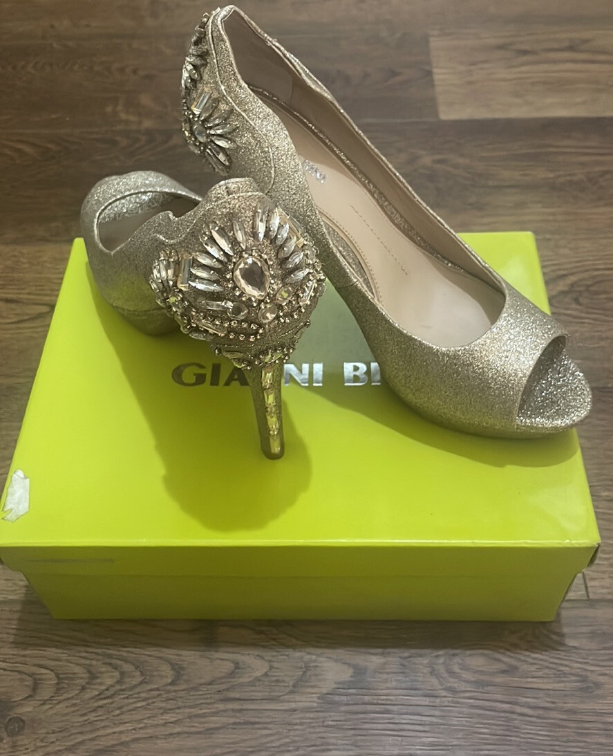 Gianni Bini Shoes Style Merri Champagne Metallic Gold… Gem