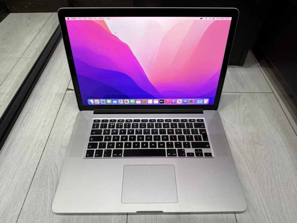 Apple MacBook Pro Retina 15.4" Mid 2015 512GB SSD 16GB Ram 2.5GHz Core i7 M370X - Image 4 of 4