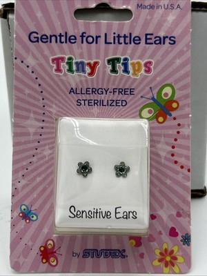 Studex Tiny Tips Earrings TT-6085W Stainless Daisy Peridot Emerald 