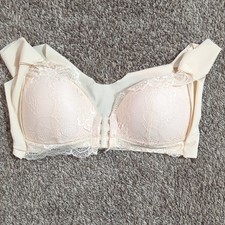 Women s Beige Floral Lace Padded Front Closur...