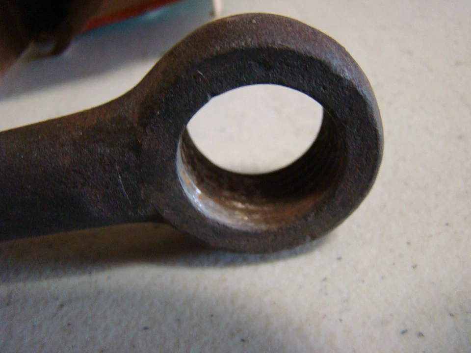 1961 1962 Pontiac Bonneville Grand Prix рычаг холостого хода поддержка 5672925 NORS новый из старых запасов  - Изображение 4 из 4