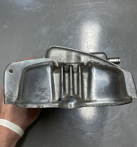 1978 Honda CB400T (II) Hawk Cylinder Head Cover, Breather Cover - Picture 5 of 12