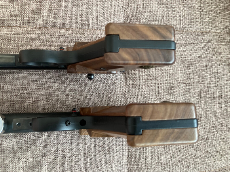 Maniglie Armadio Maniglie In Legno Noce Per Pistole Ad Aria Crosman 1322 1377 - Foto 1