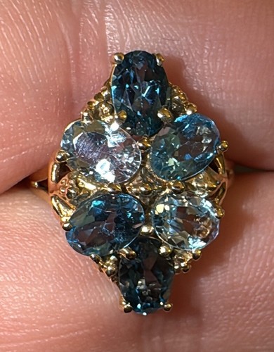 14k Yellow Gold Multi Shade Blue Topaz Cocktail Cluster Ring