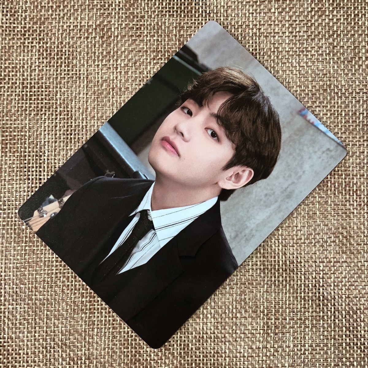 BTS V 1/8 [PTD PERMISSION TO DANCE ON STAGE] Official Mini