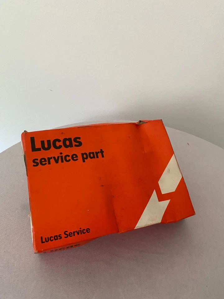 Lucas tope trasero y lente trasera para Lotus 7 y Aston Martin DBS Foto 4 de 4