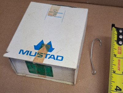 Mustad-Limerick Fishing Hooks 100 ct box Size 6 Offset J- Hook 31022 Norway