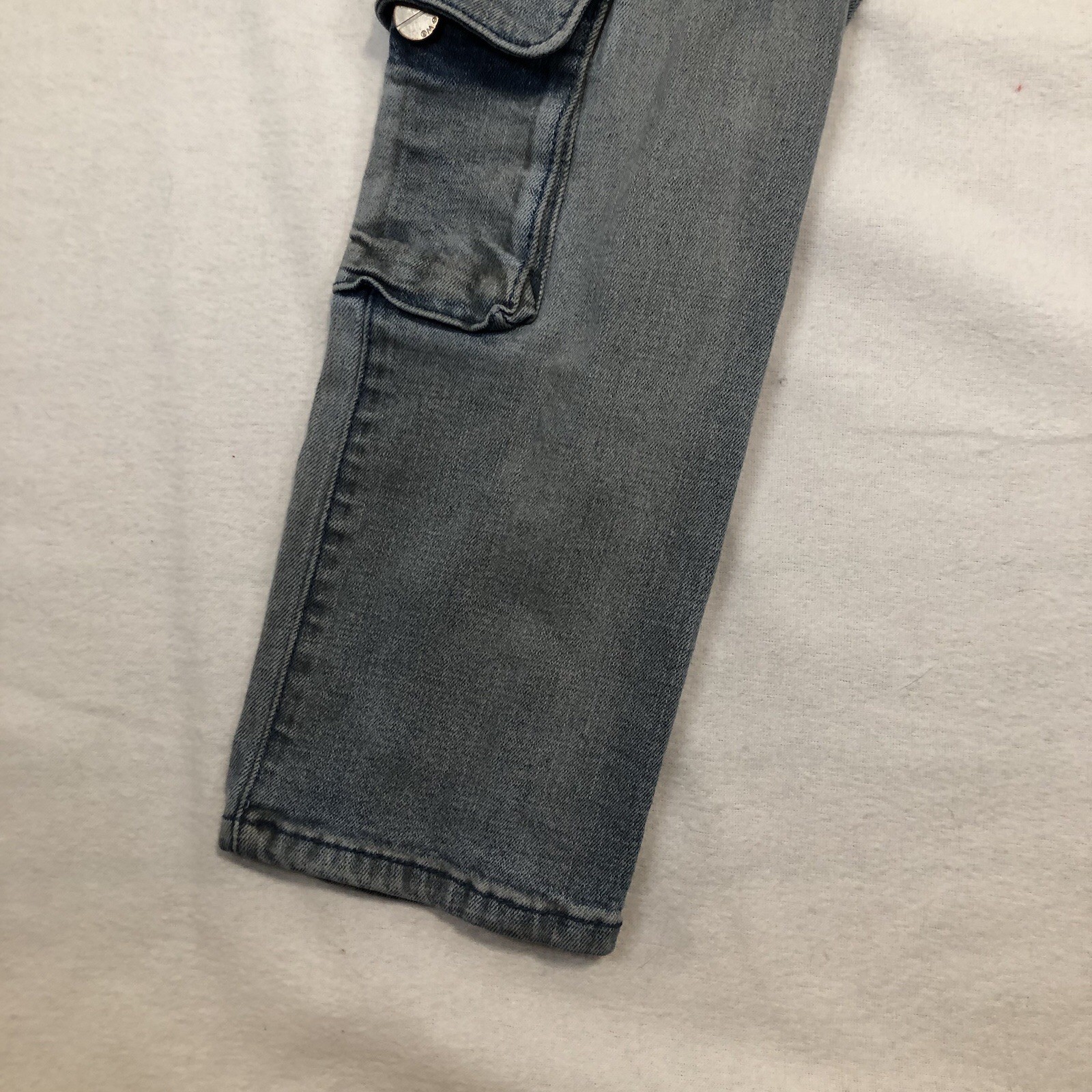 First Row Distressed Ripped Denim Patch Jeans Str… - image 10