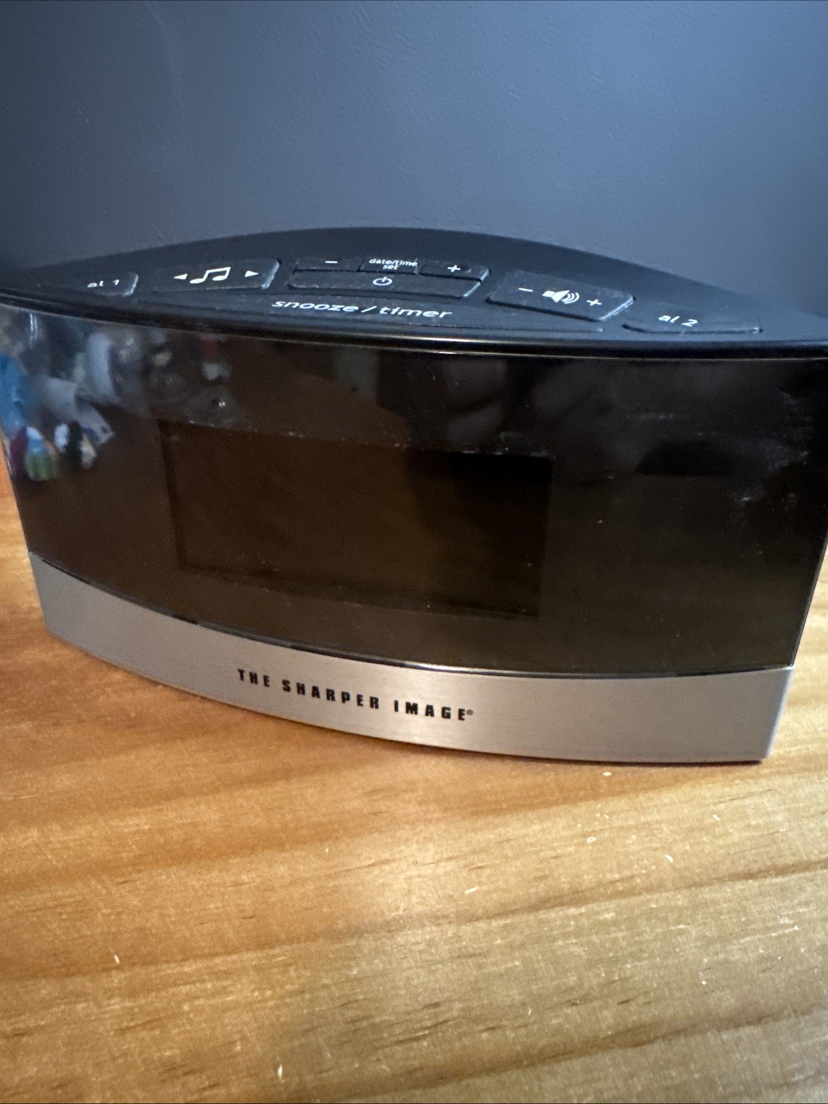 Sharper Image EC-B100 Dual Alarm Clock w/20 Different Soothing Sounds + Adapter