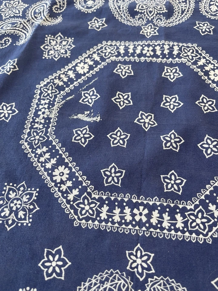 Bandana de elefante de colección de los años 40 color rápido azul trompa cachemira hecha en EE. UU. desvanecimiento Foto 4 de 4