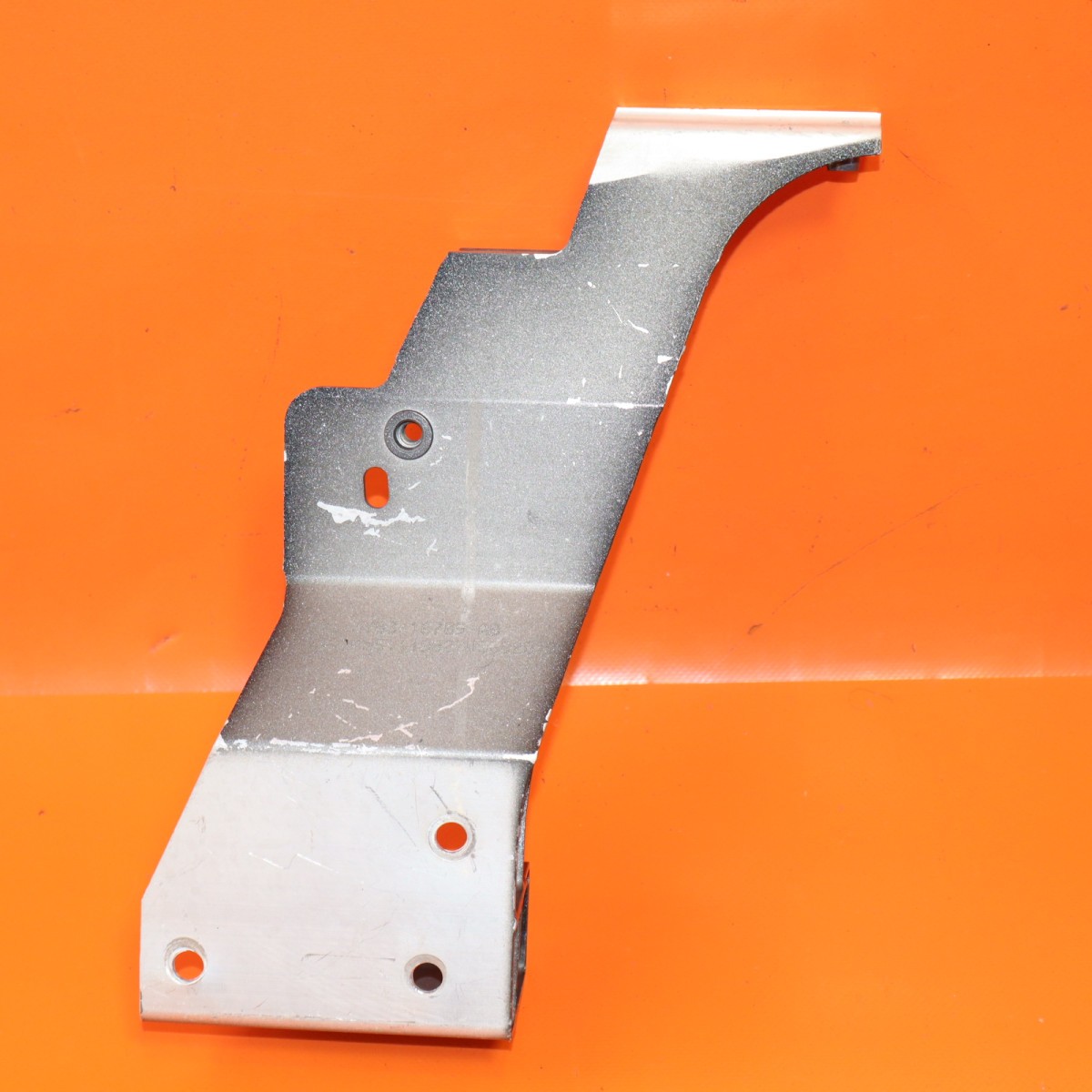 ASTON MARTIN DBX CROSSMEMBER BRACKET LEFT RIGHT 2021-2024 MY83-16708-AB OEM