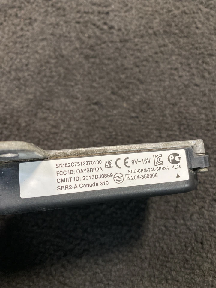 Módulo sensor radar punto ciego trasero derecho o derecho Subaru Outback 2016 OEM 87611AL01A Foto 3 de 4